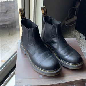 Dr Martens Chelsea boot